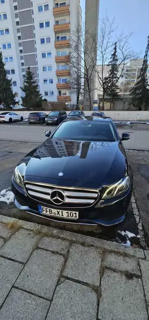 Mercedes-Benz E 220 E 220 d (213.004)