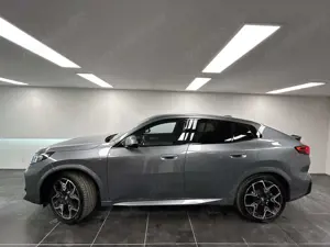 BMW iX2 xDrive30 M Sportpaket Pro Harman/Kardon Pano. DAB