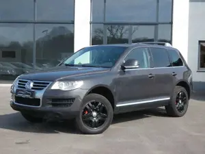 Volkswagen Touareg V6 TDI*Allrad*Ahk*Leder*Navi*Bi-Xenon*