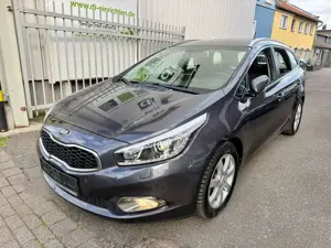Kia Ceed SW / cee'd SW Spirit 150.000 KM Automatik 2.Hand Kamera Keyless