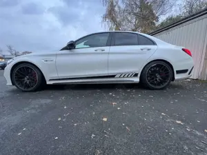 Mercedes-Benz C 63 AMG C63S HUD/DRIVERS P./GARNATIE/BURMESTER/DISTRONIC