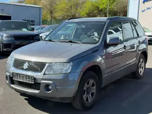 Suzuki Grand Vitara 1.9 DDIS Comfort AHK Klimaaut PDC