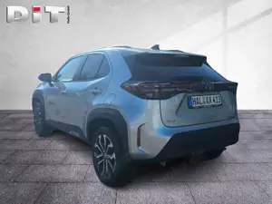 Toyota Yaris Cross 1.5 Teamplayer Klima Kamera Tempomat Bild 4