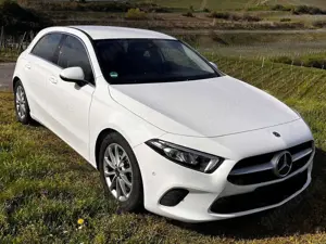 Mercedes-Benz A 220