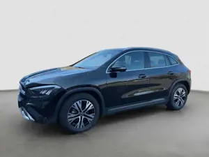 Mercedes-Benz GLA 200 d LED*ParkAss*SpurH*el.Heck*PDC*RFK*AHK