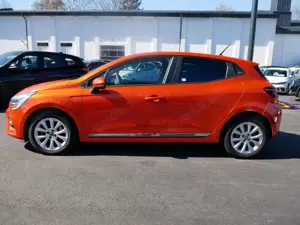 Renault Clio Bild 2