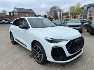 Audi Q5 TDI qu 150 kW AHK Optikpaket schwarz