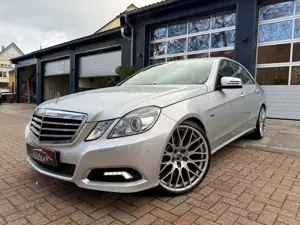 Mercedes-Benz E 250 CDI Avantgarde 20 Zoll HR Bi-Xenon