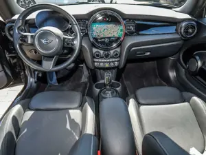 MINI Cooper SE 3-Türer Classic Trim Navi Wärmepumpe LED DAB PDC h Bild 4