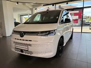 Volkswagen T7 Multivan Style lang RFK Parkassistent