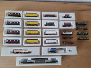 Märklin mini-club Spur Z - 24 Güter- und Personenwagen im Set, tw. in OVP