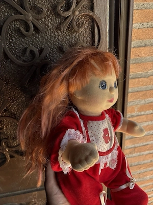Meine Kindpuppe von Mattel, Originalkleid, Schlafanzug