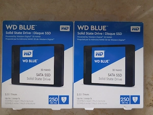 2* WD Blue 256GB SSDs aus 12 2021 OVP2* WD Blue 256GB SSD aus 12 21