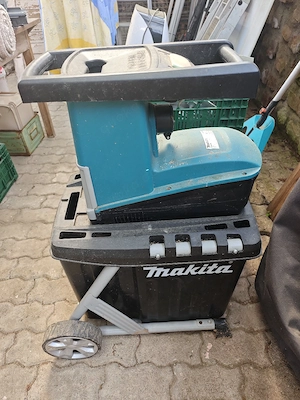 Häcksler Makita
