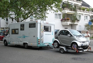 Exklusives Reise-Komplettset: Weinsberg Orbiter + Smart + Trailer | Top Historie