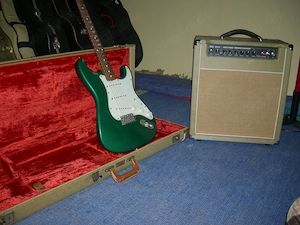Fender Strat Vintage 62 und  Kong Combo 15 Watt (Röhren) komplett