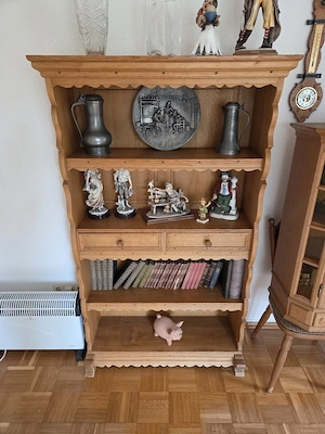 Hochwertiges Stand- Bücherregal - Massivholz -