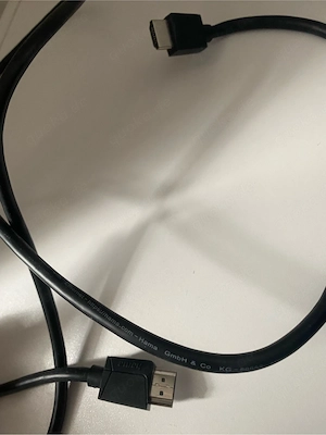 ps4 mit HDMI, Kabel und Controller und Ladekabel für den Controller Bild 3