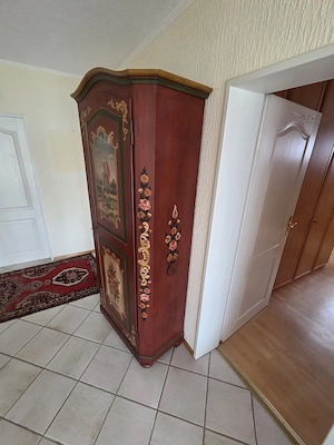 Prachtvoller Bauern- Dielenschrank m. Bemalung Heiliger Florian Bild 7
