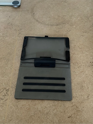 iPad Air (1. Generation) 16 GB + Cellular   voll funktionsfähig + Zubehör Bild 3