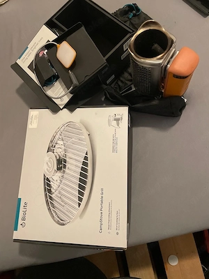 Biolite Camping Grill mit PeltierElement HandyLaden