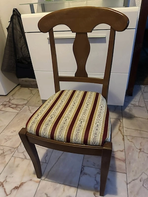 4 Antike Stühle