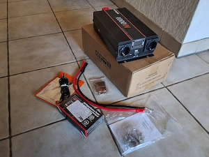 Reiner Sinus Wechselrichter 4000W 12V 220V, USB-A, Funk-Fernbedienung und Batterietester Bild 2