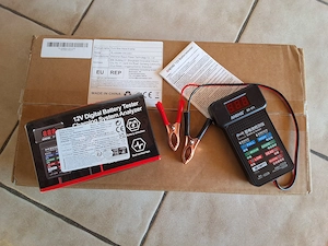 Reiner Sinus Wechselrichter 4000W 12V 220V, USB-A, Funk-Fernbedienung und Batterietester Bild 5