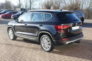 SEAT Ateca 1.4 Xcellence ACC AHK Leder LED Navi Beats Bild 5