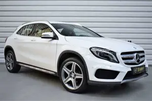 Mercedes-Benz GLA 200 AMG Line LED*NAVI*8FACH*SH*PDC