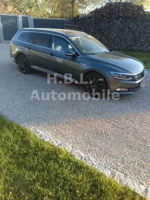 Volkswagen Passat Variant Highl. 4Motion/AHK/Pano/Xenon/Kam