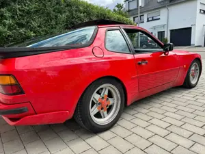 Porsche 944 Bild 3