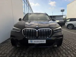 BMW X5 xDrive 30dA M-Sport PANO Parkass+ DrivAsProf Bild 2