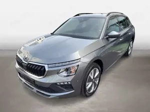 Skoda Kamiq Selection 1.5 TSI DSG LED Navi Panorama Dach Rü...