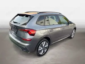 Skoda Kamiq Selection 1.5 TSI DSG LED Navi Panorama Dach Rü... Bild 5