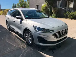 Ford Focus Turnier Titanium Aut. KAMERA NAVI LED