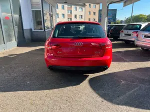 Audi A4 Avant 2.0 T Attraction Climatronic-1.Hand Bild 5
