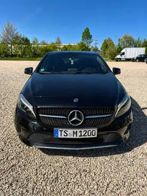 Mercedes-Benz A 180 7G-DCT Urban