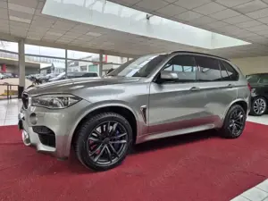 BMW X5 M NAVI+LED+LEDER+PANO+HUD+HK+NACHTSICHT+KAM