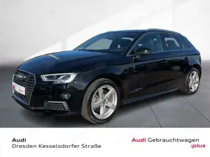 Audi A3 40 e-tron sport  Kamera Navi LED