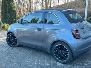 Fiat 500e 500 C Elektro C La Prima