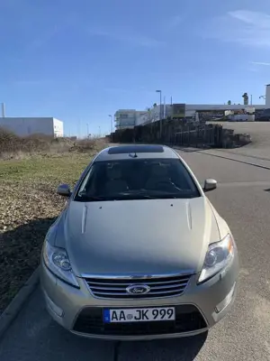 Ford Mondeo Ghia