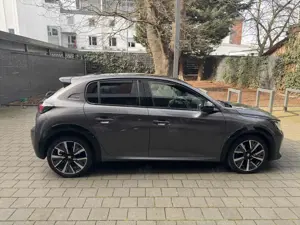 Peugeot 208 Bild 2