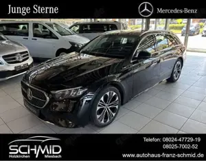 Mercedes-Benz E 200 T Avantgarde Pano AHK Distronic Kamera 19