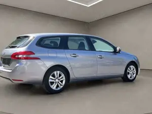 Peugeot 308 Bild 2