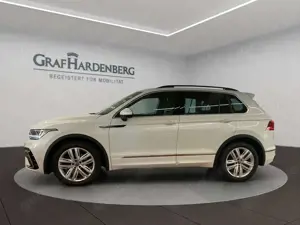 Volkswagen Tiguan 2.0 TDI Automatik R-Line 4Motion AHK ACC LED PD... Bild 2