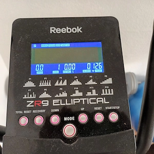 ein Reebok ZR9 Crosstrainer in Schwarz. So gut wie neu.  Bild 5