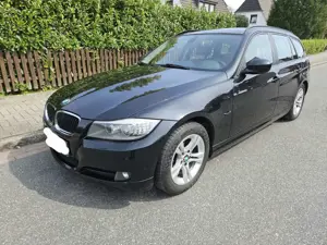 BMW 318 318d DPF Touring Bild 2