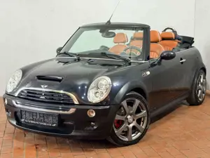 MINI Cooper S Cabrio Cooper S John Cooper Works HK Sound Bild 3