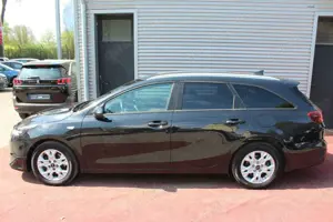 Kia Ceed SW / cee'd SW cee'd SPORTSWAGON 100 PRESTIGE KLIMA AHK 1.Hd Bild 4